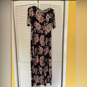Size Large Navy and Blush Maxi Dress Flowy
